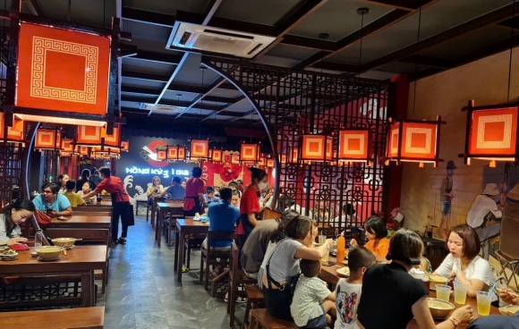 CN 5: Số 2A , Hoàng Diệu , Phường 10 , Phú Nhuận, HCM